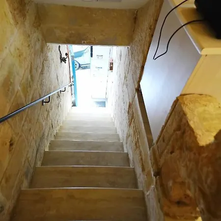 Valletta-unique And Cosy One Bedroom *